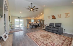 33 Andy, Clark, MO 65243