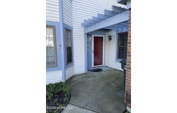 5 Gimbel Place, Oakhurst, NJ 07755