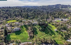 Park Lane Dr, Orinda, CA 94563