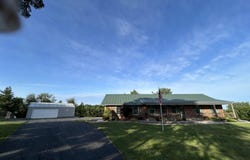 94 4Th Street, West Point, IA 52656