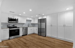 7920 E CAMELBACK Road, Scottsdale, AZ 85251