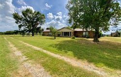 2247 Lcr 654, Thornton, TX 76687