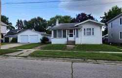 317 Randall Street, Waterloo, IA 50701