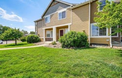 805 Summer Hawk Dr, Longmont, CO 80504