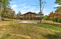 13427 OH-374, Rockbridge, OH 43149