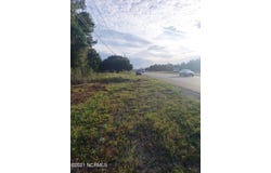 17 Hwy, Hampstead, NC 28443