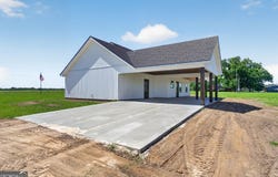 3690 HWY 121 N, Blackshear, GA 31516
