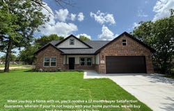 500 Ennis Scott St, Ferris, TX 75125