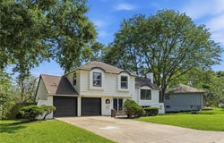 6901 E 127th Terrace, Grandview, MO 64030