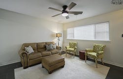 806 N BOND STREET, Iowa Park, TX 76367