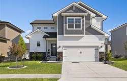 705 SE Booth Avenue, Waukee, IA 50263