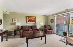 930 TAYLOR Drive, Gurnee, IL 60031