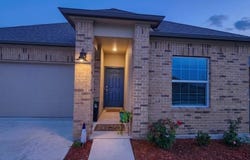 208 Wolf Springs Rd, Georgetown, TX 78628