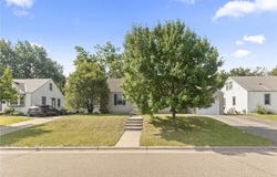 5107 Corvallis Avenue N, Crystal, MN 55429