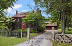 2381 Middle Road, East Greenwich, RI 02818