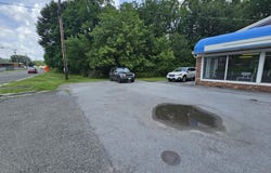 341 Ben Bolt Ave, Tazewell, VA 24651