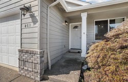 851 MEADOW DR, Molalla, OR 97038