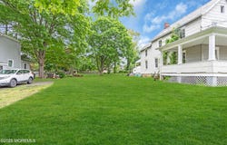 27 Union Avenue, Freehold, NJ 07728