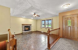 353 OAKVIEW Circle, OAKFIELD, WI 53065