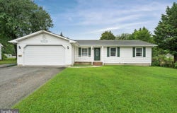 26 MEADOW AVE, WYOMING, DE 19934