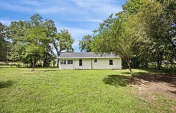 1209 W Walton Street, Clarksville, AR 72830