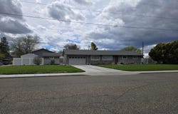 1932 NW 4th Ave, Ontario, OR 97914
