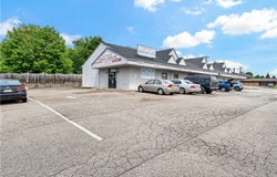 1150 Wildlife Lodge Rd, Lower Burrell, PA 15068