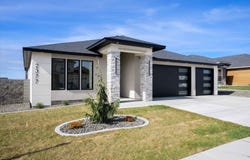 2377 Maggio Loop, Richland, WA 99352