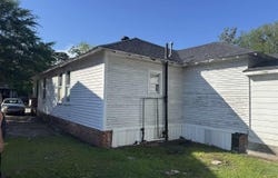 119 Sanders St, Darlington, SC 29532