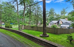 122 Waterfront Drive, Greentown, PA 18426