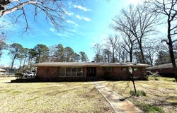 1724 Dogwood, Magnolia, AR 71753