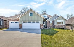 6039 S Kings Avenue, Springfield, MO 65810