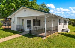 804 Pinecrest Drive, Dandridge, TN 37725
