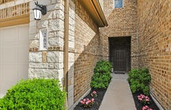 2304 S Lakeline Blvd, Cedar Park, TX 78613