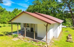 464220 E 888 Road, Stilwell, OK 74960