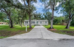 512 E Oklahoma Avenue, Labelle, FL 33935