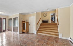 6 Clover Hill Drive, Chelmsford, MA 01824