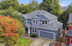208 N WHITE OAK St, Newberg, OR 97132