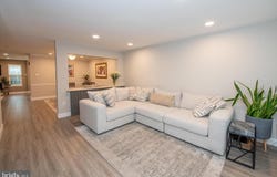 32 CAMELLIA COURT, NEWTOWN, PA 18940