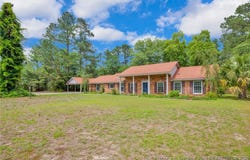 9423 Old Whiteville Road, Lumberton, NC 28358