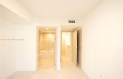 1000 Brickell Plz, Miami, FL 33131