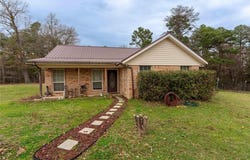 162 Private Road 35976, Arthur City, TX 75411