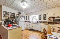 4561 Bayouside Dr, Chauvin, LA 70344