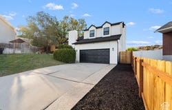 5438 S BRANDONWOOD Dr W, Murray, UT 84123