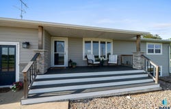 48048 281st St, Canton, SD 57013