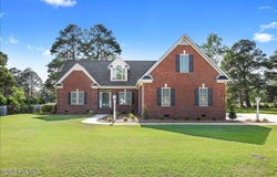 2143 Trails End Drive, Kinston, NC 28504