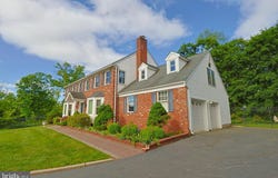 1 WILLOW BROOK LANE, ANNANDALE, NJ 08801