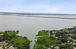 8402 Watersway Drive, Rowlett, TX 75088