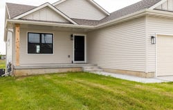 201 S Valley View Drive, Norwalk, IA 50211