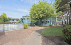 2330 SE BROOKWOOD AVE, Hillsboro, OR 97123